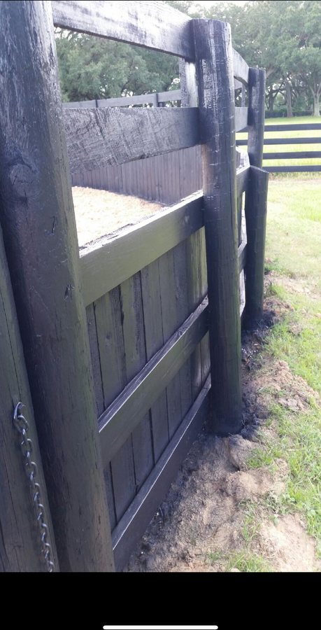 Fence painting project photo - fence painting gallery 22